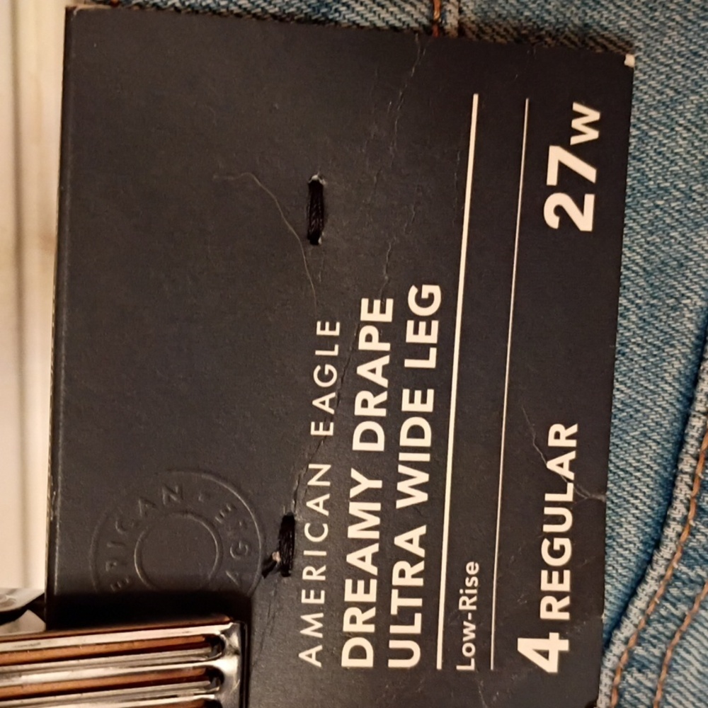 NWT American Eagle Outfitters Low Rise Patchwork Jeans Size 4 - Picture 4 of 6